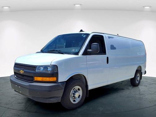 Summit White 2025 Chevrolet Express 2500 Work Van