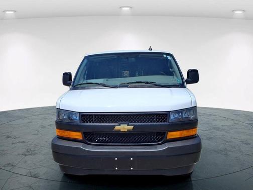 Summit White 2025 Chevrolet Express 2500 Work Van