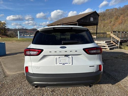 2025 Ford Escape ST-Line Select