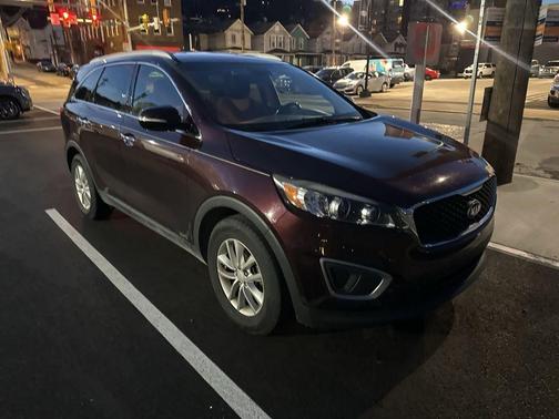 2016 Kia Sorento LX