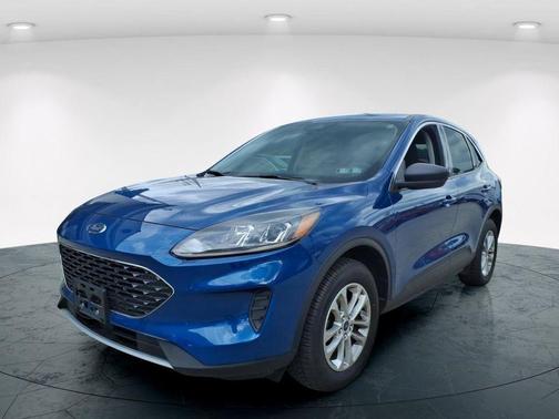 Atlas Blue Metallic 2022 Ford Escape SE