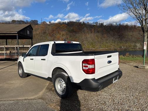 2022 Ford Maverick XL