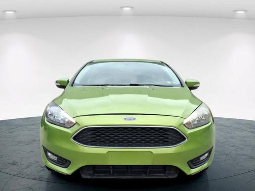 Green Metallic 2018 Ford Focus SEL