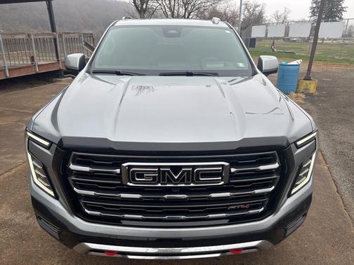 2025 GMC Yukon AT4