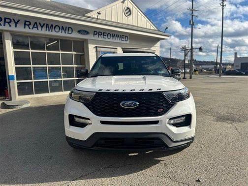 Star White 2023 Ford Explorer ST
