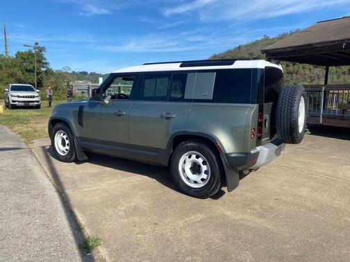 2023 Land Rover Defender 110 S