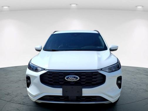 Oxford White 2023 Ford Escape ST-Line Select