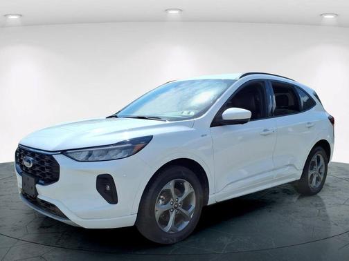 Oxford White 2023 Ford Escape ST-Line Select