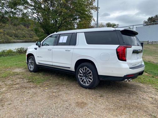 2023 GMC Yukon XL Denali Ultimate