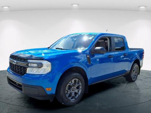 Blue Metallic 2022 Ford Maverick XLT