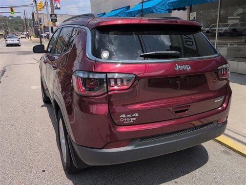 Velvet Red Pearlcoat 2022 Jeep Compass Latitude