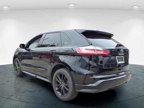2023 Ford Edge ST Line