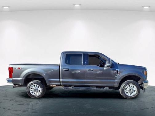 Magnetic 2019 Ford F-250 XLT