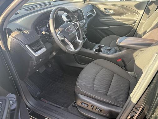 Ebony Twilight Metallic 2024 GMC Terrain SLE