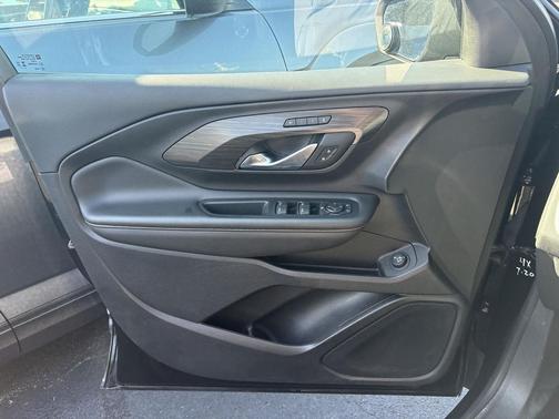 Ebony Twilight Metallic 2024 GMC Terrain SLT