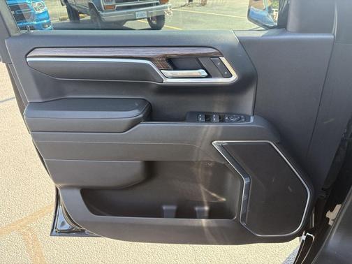 Black 2024 Chevrolet Silverado 1500 LT