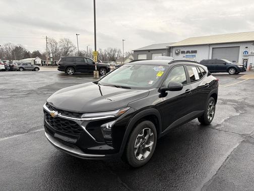 2025 Chevrolet Trax LT