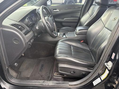 2016 Chrysler 300 S