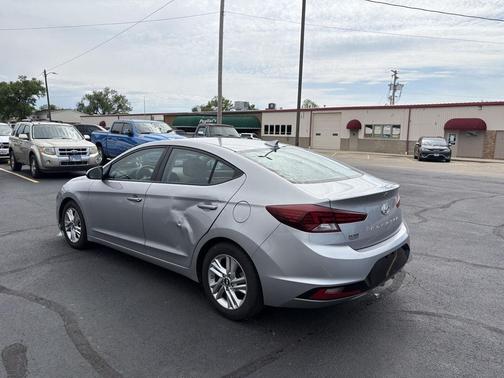Stellar Silver 2020 Hyundai ELANTRA SEL