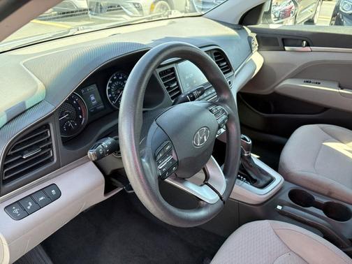 Stellar Silver 2020 Hyundai ELANTRA SEL