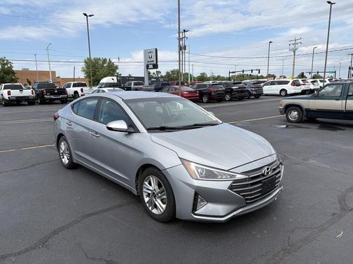 Stellar Silver 2020 Hyundai ELANTRA SEL