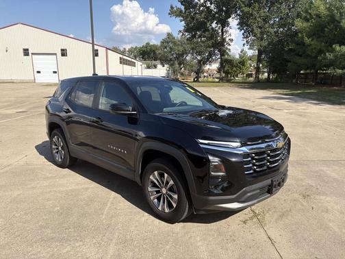 Mosaic Black Metallic 2025 Chevrolet Equinox 1LT