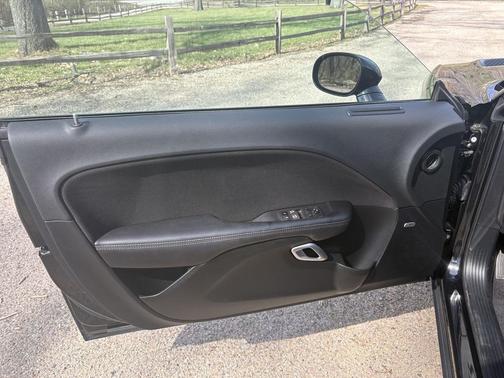 Pitch Black Clearcoat 2022 Dodge Challenger R/T Scat Pack