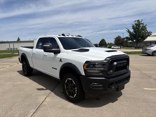 Bright White Clearcoat 2024 RAM 2500 Power Wagon
