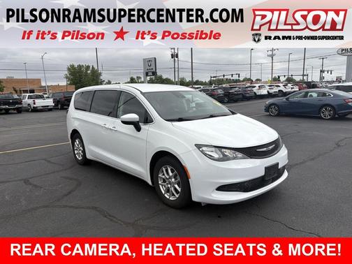 Bright White Clearcoat 2022 Chrysler Voyager LX