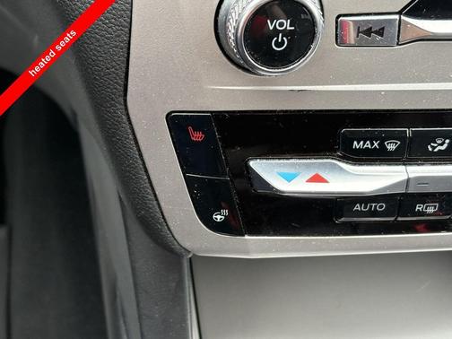 Jewel Red Metallic Tinted Clearcoat 2022 Ford Explorer XLT