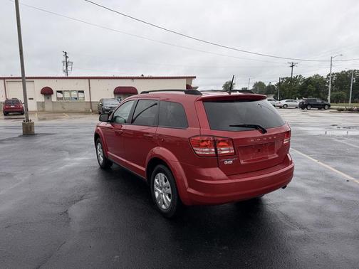 Redline 2 Coat Pearl 2019 Dodge Journey SE
