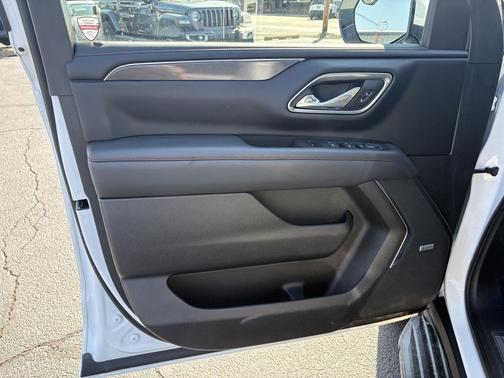 2023 Chevrolet Tahoe 4WD RST