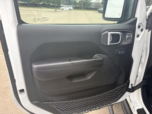 Bright White Clearcoat 2020 Jeep Gladiator Rubicon