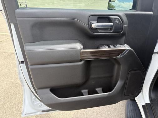 Summit White 2019 Chevrolet Silverado 1500 RST