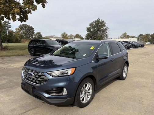 Blue Metallic 2019 Ford Edge SEL