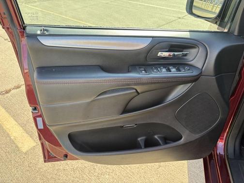 2020 Dodge Grand Caravan GT