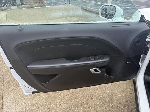 2015 Dodge Challenger R/T Plus