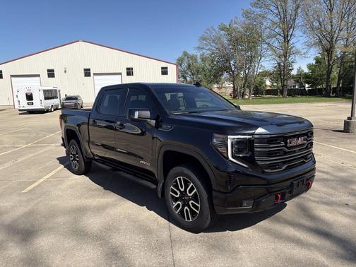 Onyx Black 2022 GMC Sierra 1500 AT4
