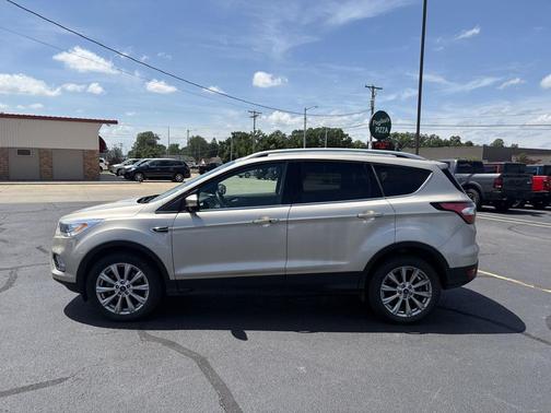 White Gold Metallic 2018 Ford Escape Titanium