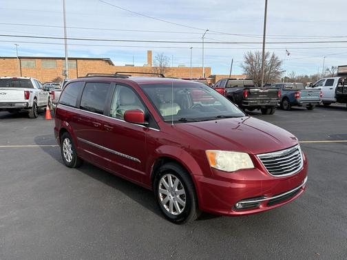 2013 Chrysler Town & Country Touring