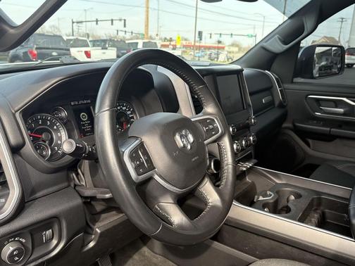 Bright White Clearcoat 2021 RAM 1500 Big Horn/Lone Star