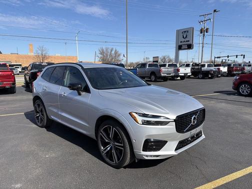 2021 Volvo XC60 T5 R-Design