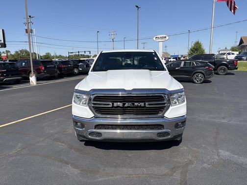 Bright White Clearcoat 2021 RAM 1500 Big Horn/Lone Star