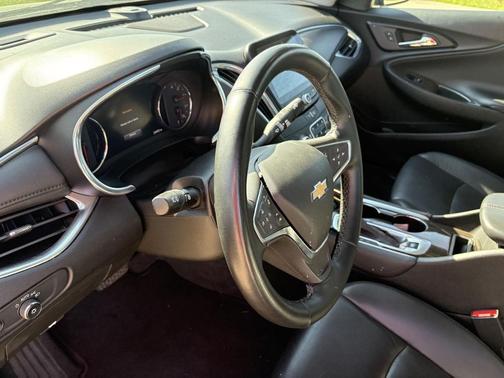 Lakeshore Blue Metallic 2024 Chevrolet Malibu FWD 2LT