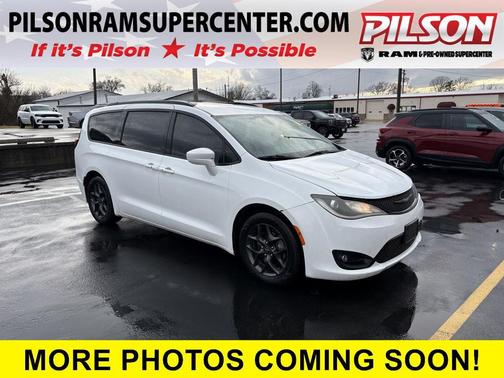 2018 Chrysler Pacifica Touring-L Plus
