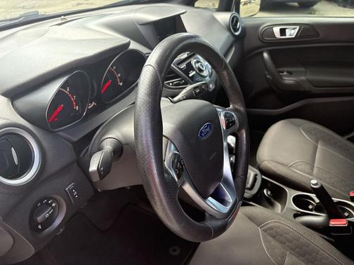White Platinum Metallic Tri-Coat 2016 Ford Fiesta ST