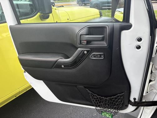 2012 Jeep Wrangler Unlimited Altitude