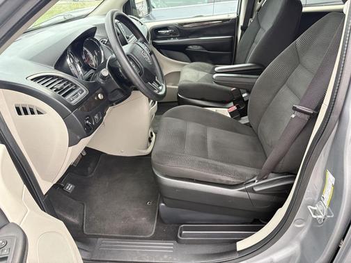 2020 Dodge Grand Caravan SE