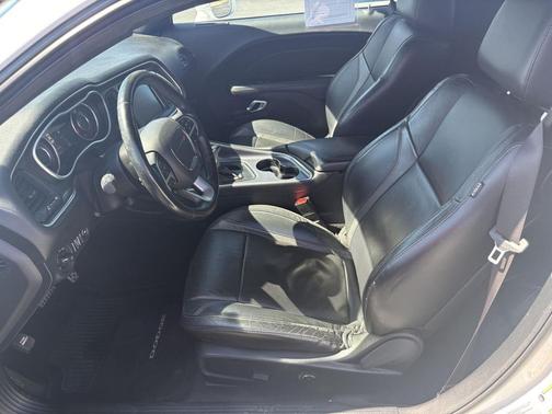 Bright White Clearcoat 2015 Dodge Challenger R/T Plus
