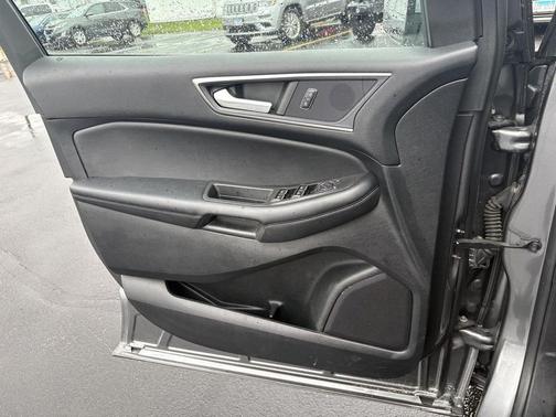 Carbonized Gray 2022 Ford Edge SEL